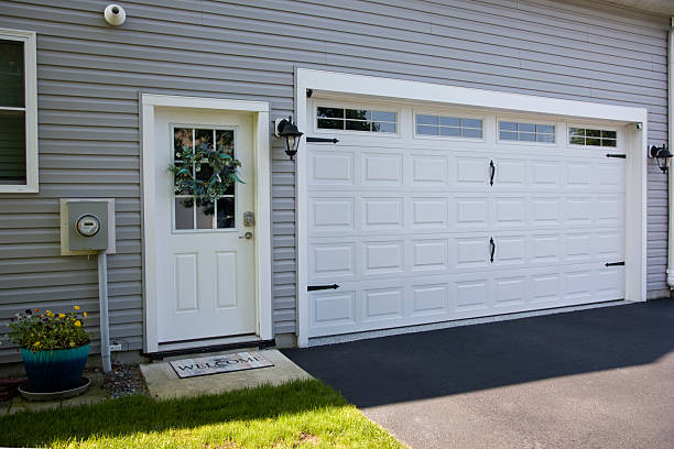 24/7 Emergency Garage Door Panel Replacement experts in Riverbend, WA